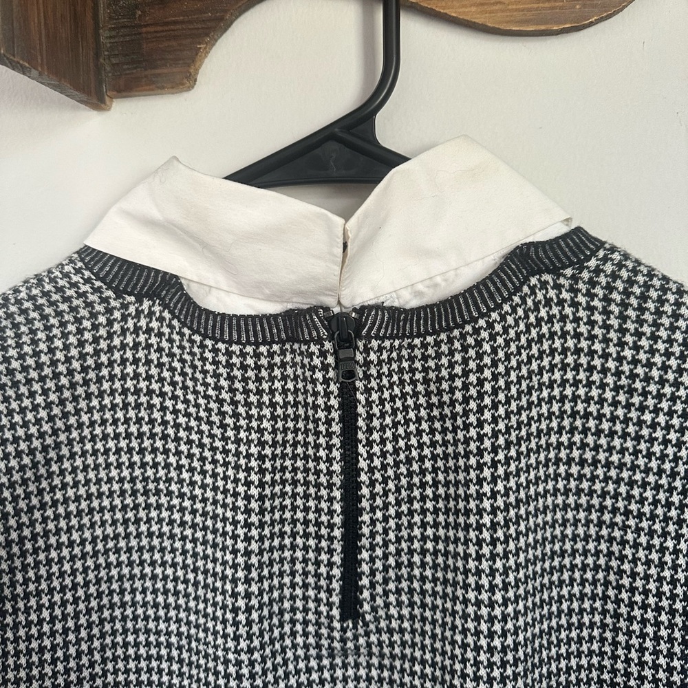 Alice + Olivia Black and White Houndstooth Blouse with removable collar - Picture 3 of 4